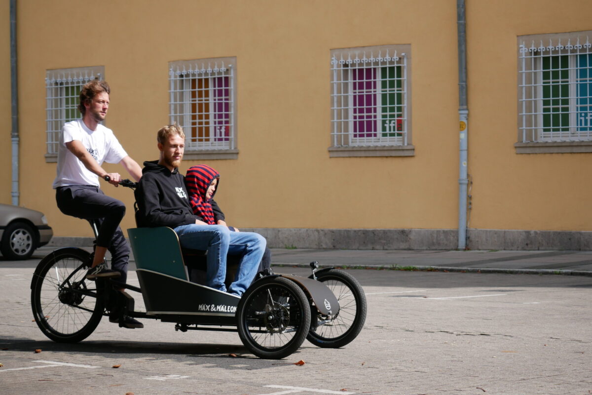 Neues Mäx & Mäleon Passenger Bike E-Lastenrad: 110 kg Zuladung und maximaler Fahrspaß?