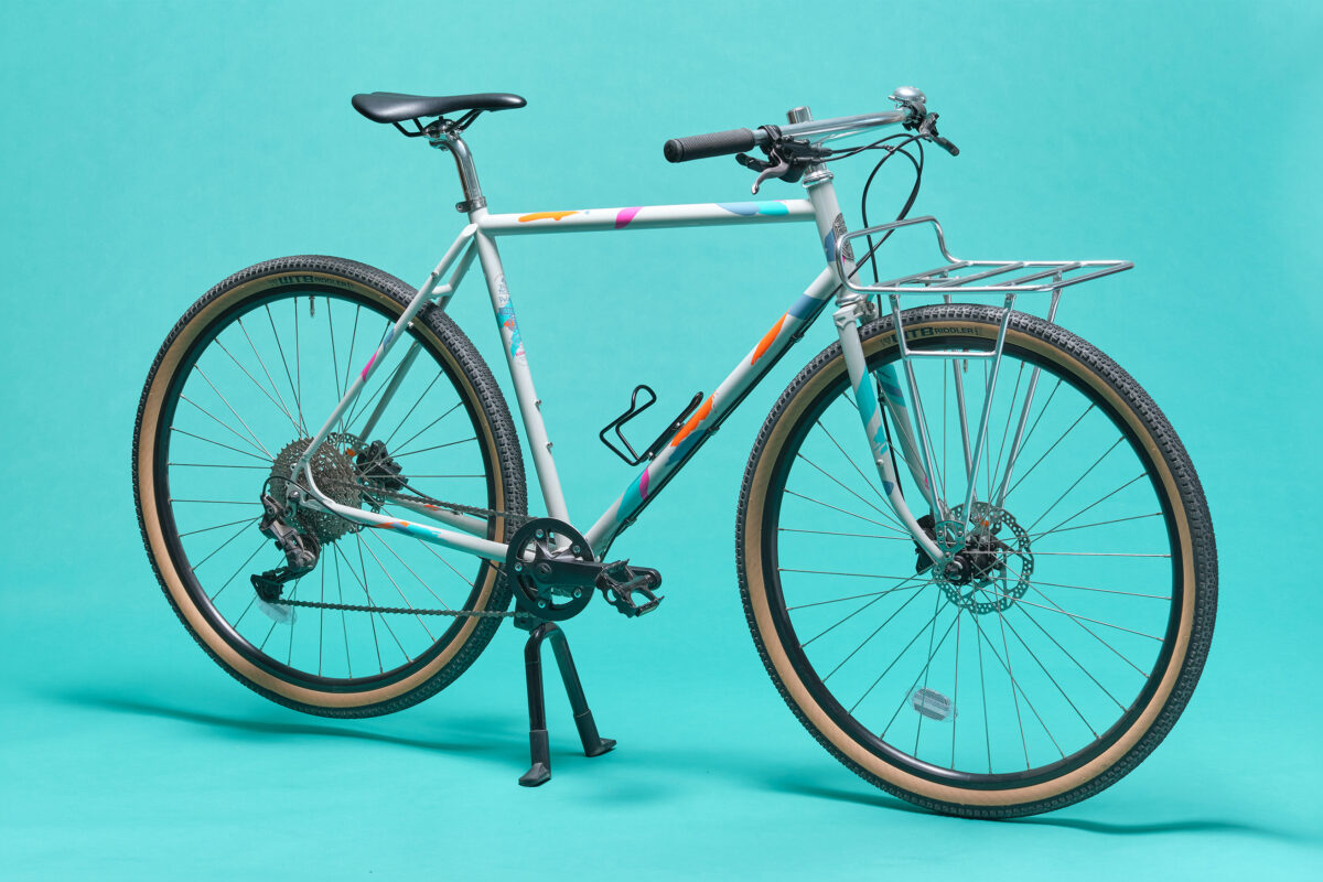 Neues Element + Pelago Silvo Bike: Gravel, Sommer, Skateboardmode