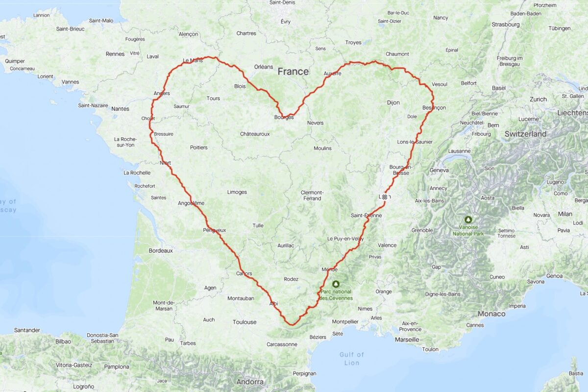 Größte Strava-Art der Welt mit dem Tandem: Vater und Tochter malen 2.000-km- Herz