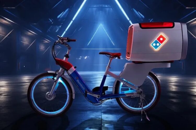 E-Bike mit eingebautem Pizzaofen: Domino’s läutet neue Ära der Lieferpizza ein