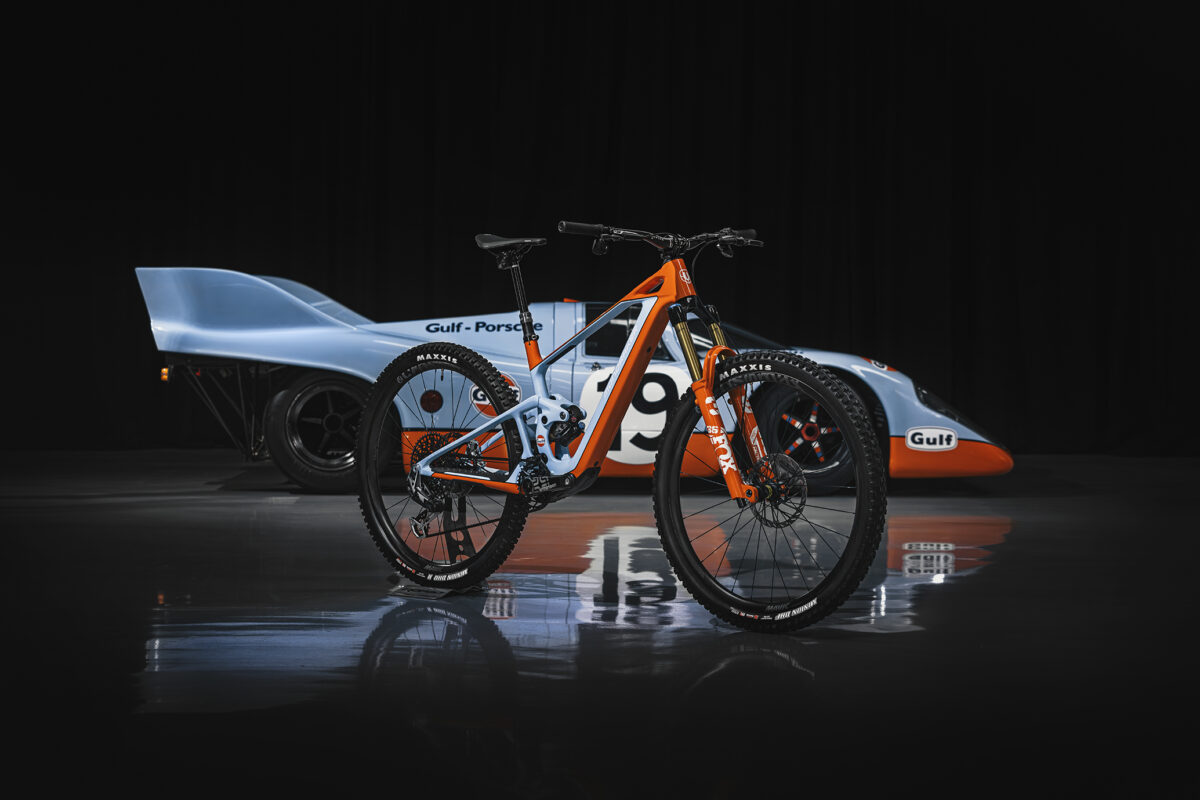 Limitiertes Light-E-MTB im Design der Rennsport Legende: Mondraker Neat Unlimited Gulf Edition